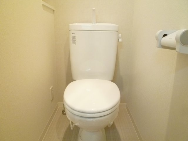 プレサンス難波元町のトイレ