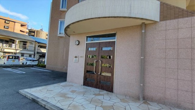 【エントランス】 | プレジェーネ北江口 | きれいなエントランスです