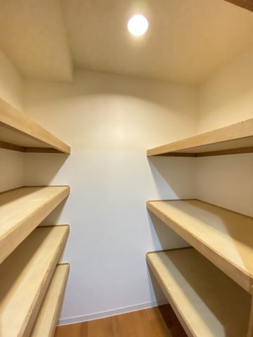 パークヒルズ毘沙門の収納|納戸