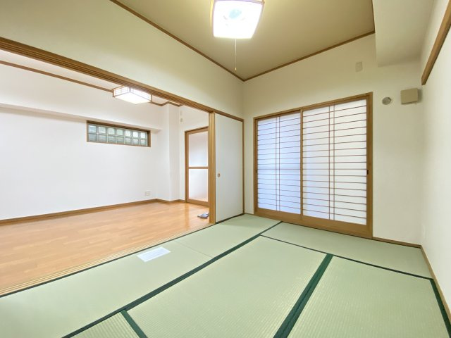 パークヒルズ毘沙門の和室