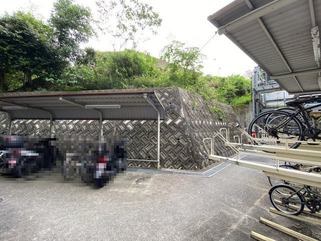 パークヒルズ毘沙門の駐輪場