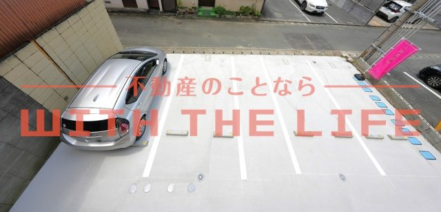 グランドメゾンの駐車場|駐車場があります