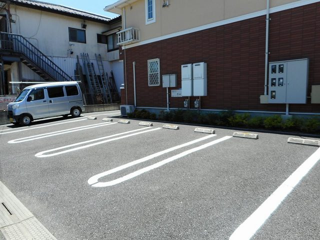 レイクサイド土浦の駐車場