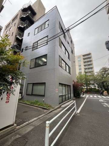 伊藤ビルの外観