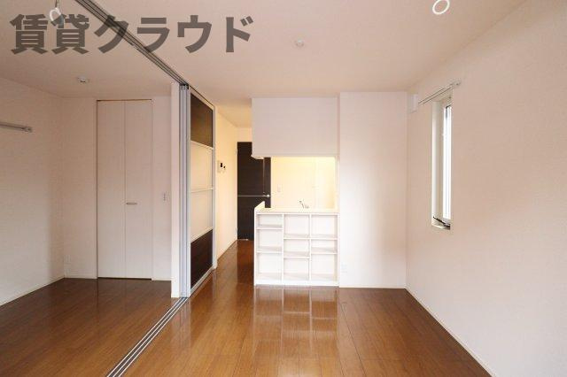 petite・chambre(プチ・シャンブル）の居間・リビング|こちらの居間で趣味の時間をお楽しみください