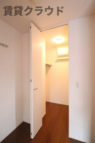 petite・chambre(プチ・シャンブル）の収納|憧れのウォークインクローゼット！