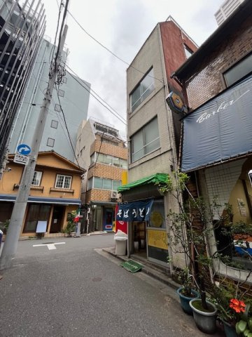 富士ビルの外観