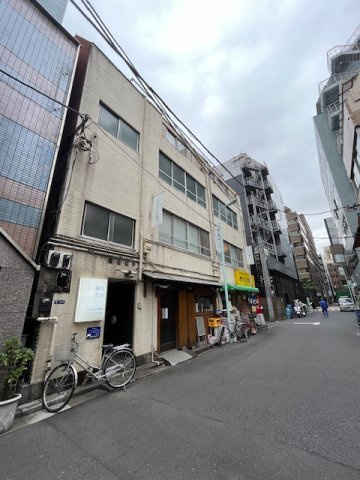 富士ビルの外観