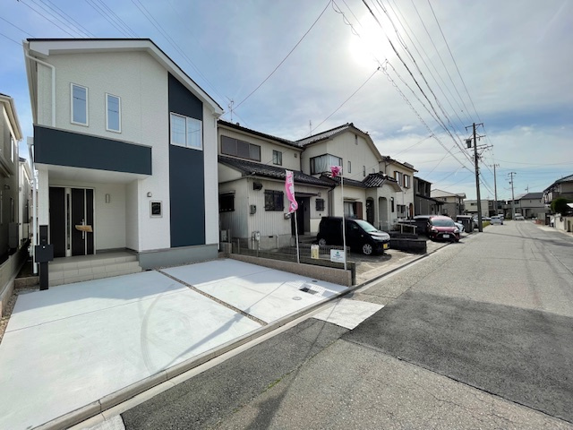 Heartful Town中川区大当郎５期（仲介手数料無料）の前面道路含む現地写真|〈内覧予約キャンペーン実施中！〉マックスバリュde住まい相談までご連絡下さい。