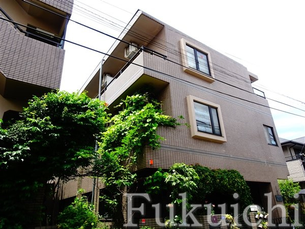 ルパデュソワールの外観