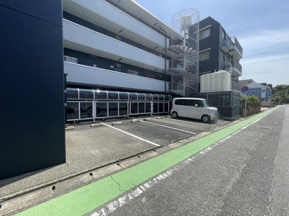 【駐車場】 | 駐車場の空き状況は、最新情報をお問い合わせください