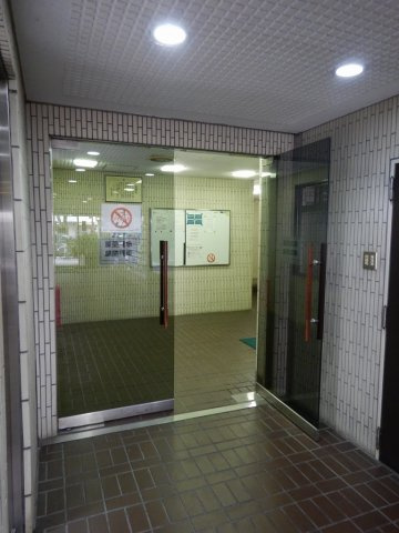 池袋ダイカンプラザのエントランス