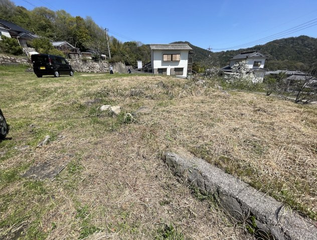 【外観】 | 敷地ひろびろ136坪！　建築条件なし！