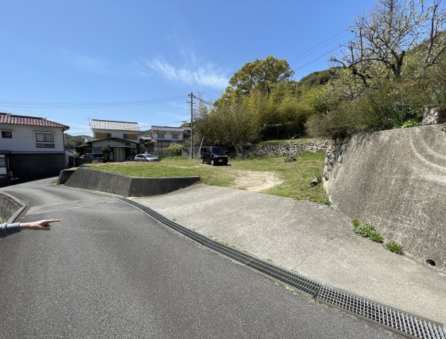 【外観】 | 敷地ひろびろ136坪！　建築条件なし！