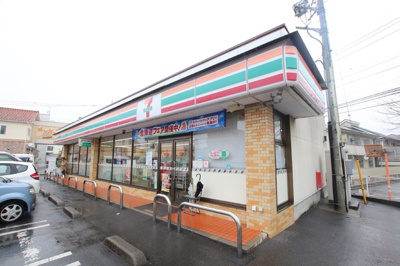 セブンイレブン所沢泉町店まで350m