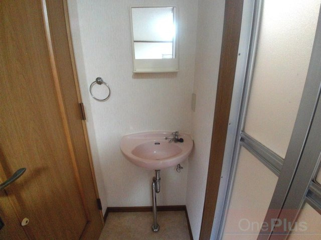 うえむらハイツの洗面所