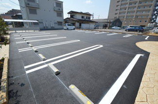 【駐車場】
