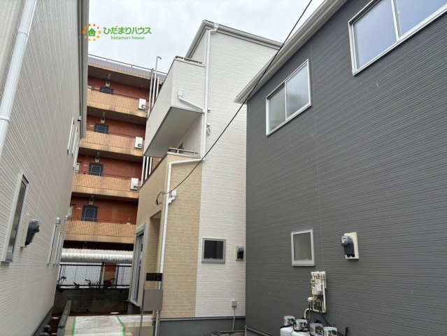 蓮田市東　新築一戸建て　リーブルガーデン　02の外観|小学校まで徒歩14分！
お子さまの通学も安心です