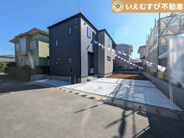 Livele Garden.S　熊谷上之第4の駐車場|2台駐車可能なスペース完備
しっかり舗装してある駐車スペースで天気が悪く足元が悪い日でも乗り降りしやすい♪