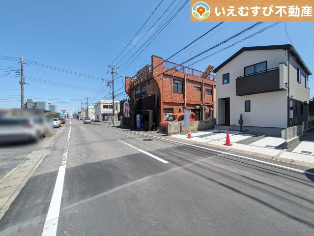 GRAFARE　太田市新井町3期の前面道路含む現地写真