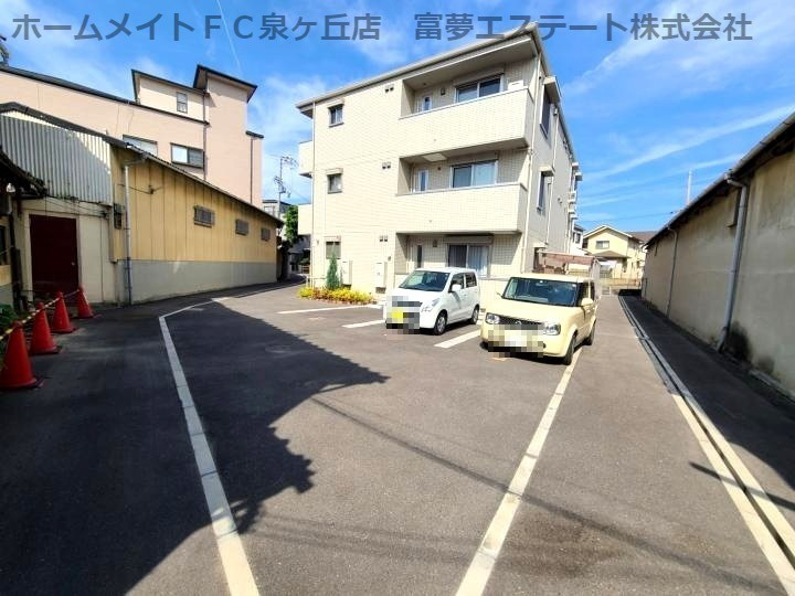 D'GREENの駐車場