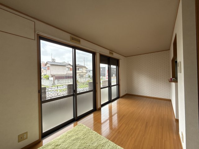 ルミエール御立　Ｃ棟の居間・リビング