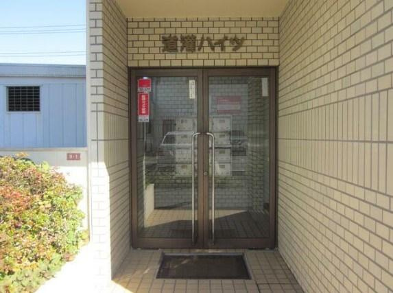 道灌ハイツのエントランス