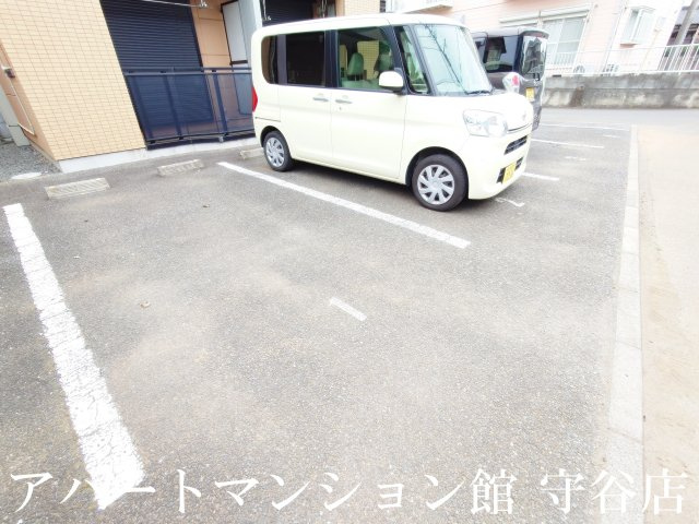 八坂東の駐車場
