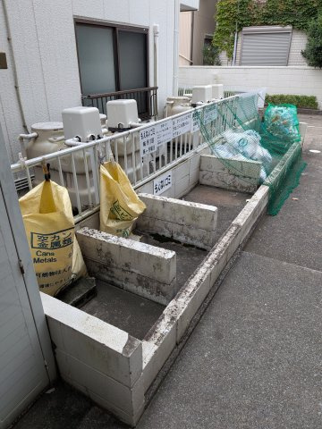 【その他共用部分】 | 小栗原ハイツ | ごみ置き場です