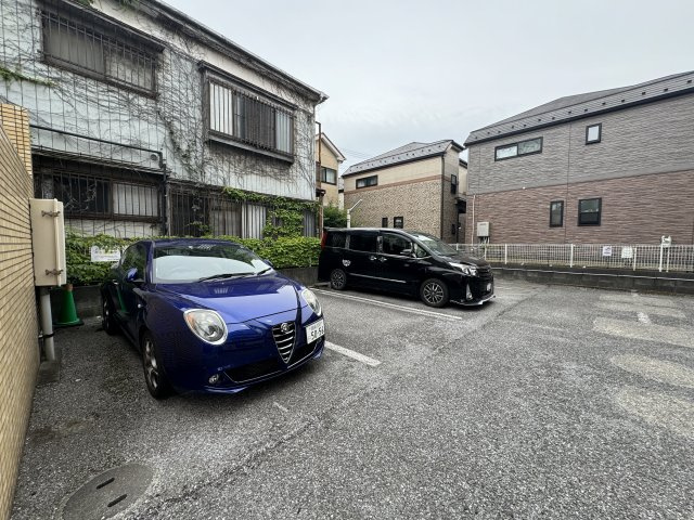 ベル・ビュー松戸の駐車場
