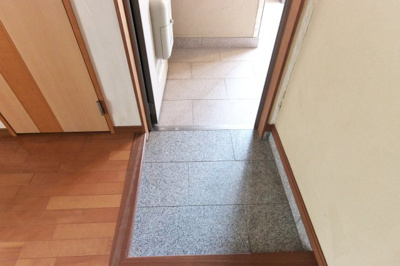 【玄関】 | カワケンビル