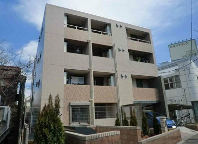 【外観】 | LaPiazza　i | 鉄筋コンクリート造のがっちりとした建物。