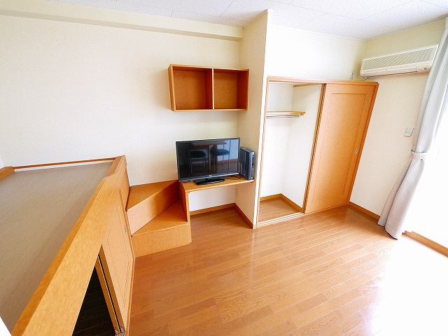 レオパレスＢｌｏｓｓｏｍⅡの洋室|スタンダードな洋室です