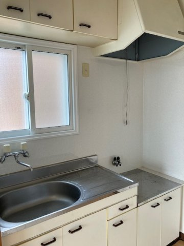 サンローゼ赤坂のキッチン|都市ガス用のガスコンロをご用意ください