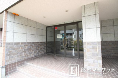 【エントランス】 | レ・ペルル