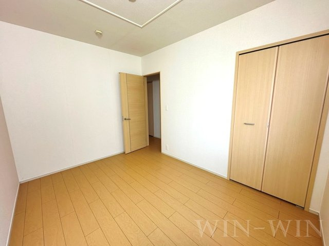 EAST・SIDE 弐番館の洋室