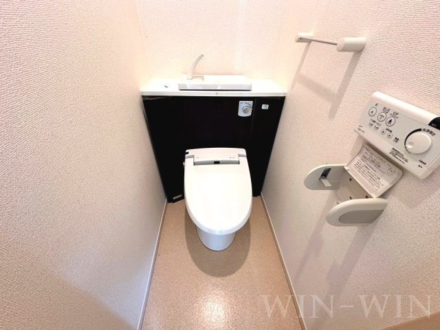 EAST・SIDE 弐番館のトイレ|イメージ（同建物内別部屋の写真です）