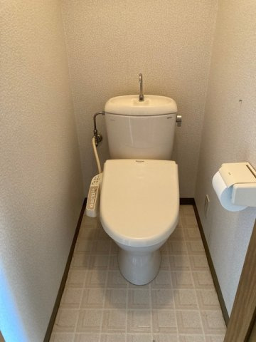 サンローゼ赤坂のトイレ|落ち着いた色調のトイレです