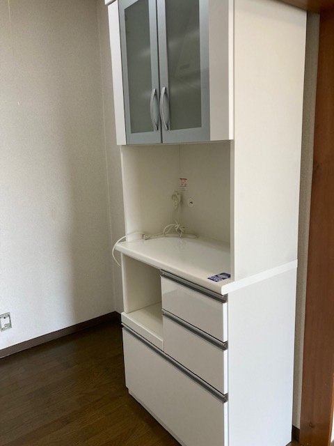 サンローゼ赤坂の収納|食器棚付きです