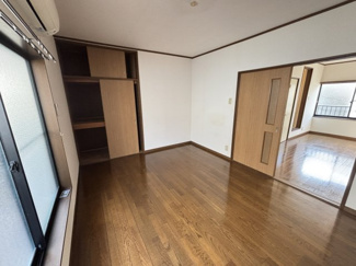 【洋室】 | メゾンアカツキ