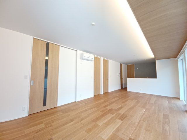 松山町3丁目6-21貸家B棟の居間・リビング