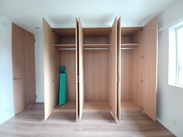 松山町3丁目6-21貸家B棟の収納