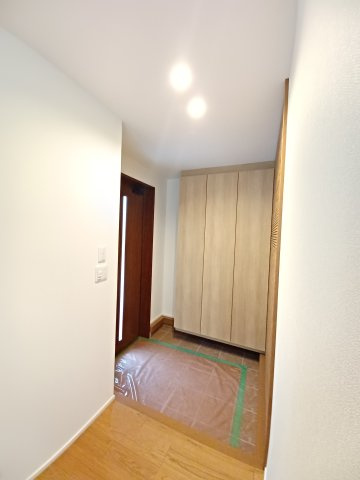 松山町3丁目6-21貸家B棟の玄関