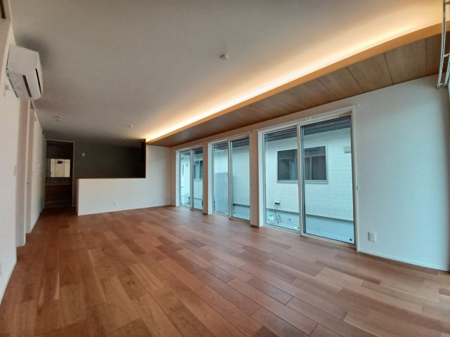 松山町3丁目6-21貸家B棟の居間・リビング