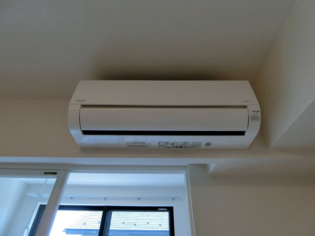 アーモンドアイの設備