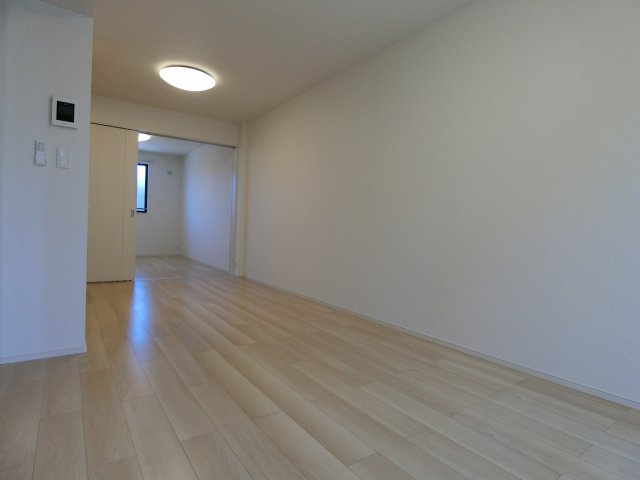 アーモンドアイの居間・リビング