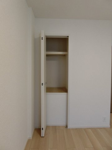 アーモンドアイの収納