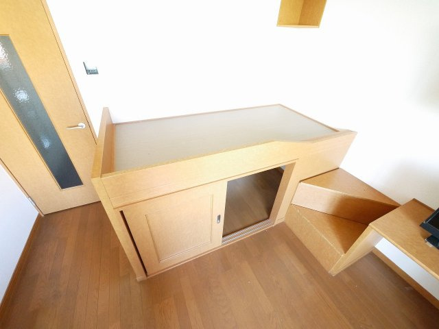 レオパレスナップ　シャンブルのその他|ベッド付きです