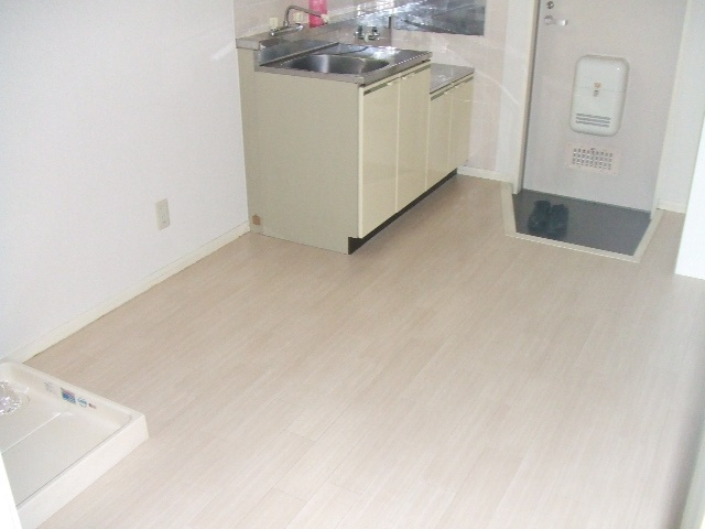 ノーブルハイツの居間・リビング|使いやすい居間です