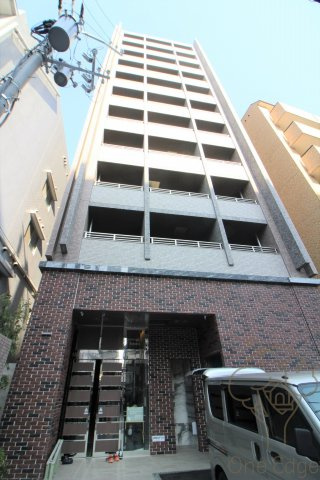 ミッドコート東三国の外観